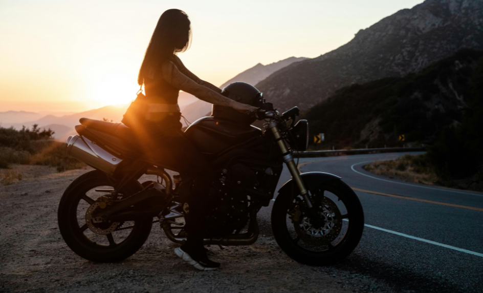 motorka_pro_holku